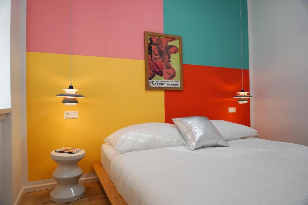Vibrant Design Apartments - Full Kitchen - Wi-Fi - 18 Mins To City Centre Wina Bagian luar foto